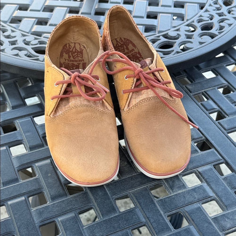 MERRELL Casual Tan Leather women’s Shoes